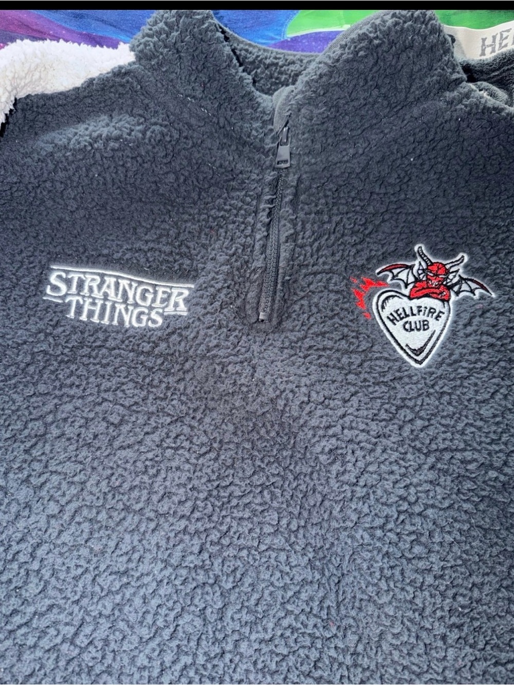 Hellfire Club Black Sherpa Half-Zip Pullover and Pants Size XL- Stranger Things